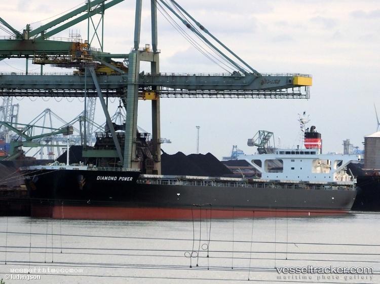 Diamond-Power - Bulk Carrier vessel registered in Marshall Islands