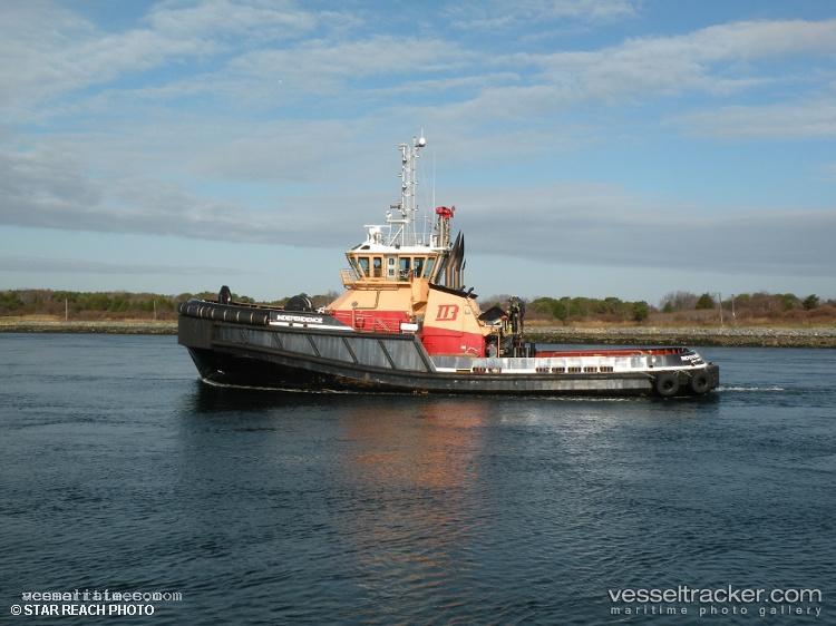 Independence - Tug vessel registered in United States of America