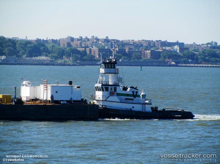 Hunting-Creek - Pusher Tug vessel registered in United States of America