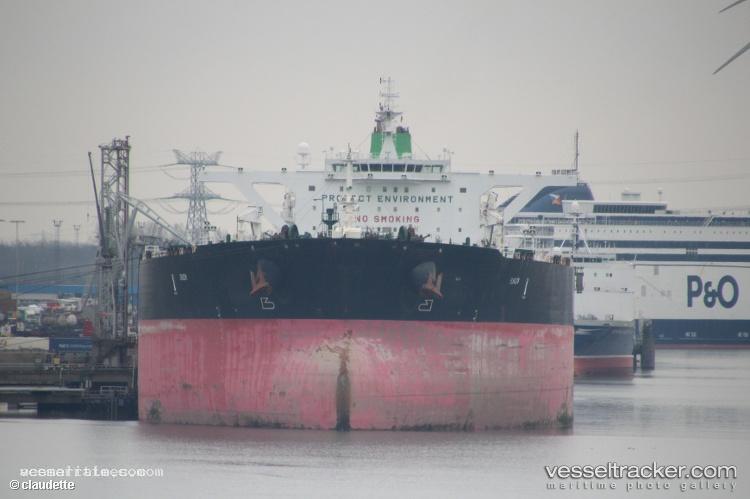 Snow - Crude Oil Tanker vessel registered in Iran