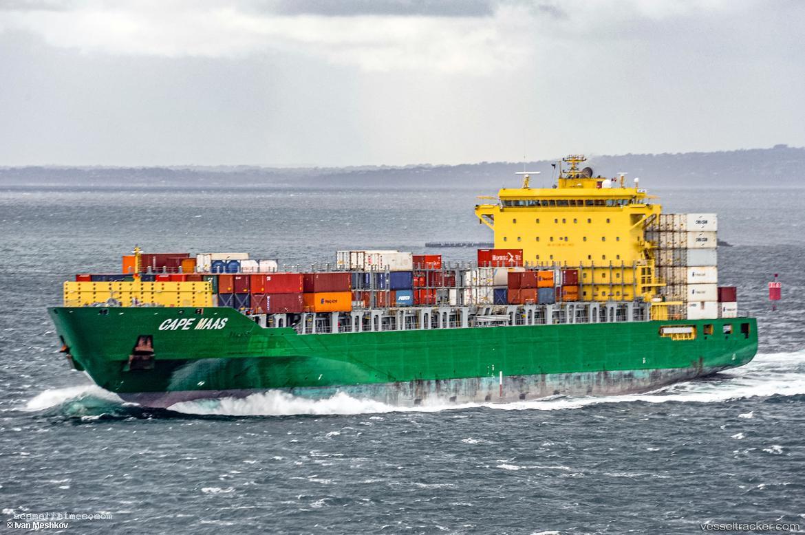 Log-in-Endurance - Container Ship vessel registered in Brazil