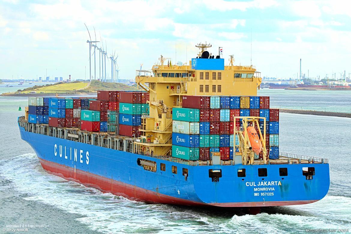 Cul-Jakarta - Container Ship vessel registered in Liberia