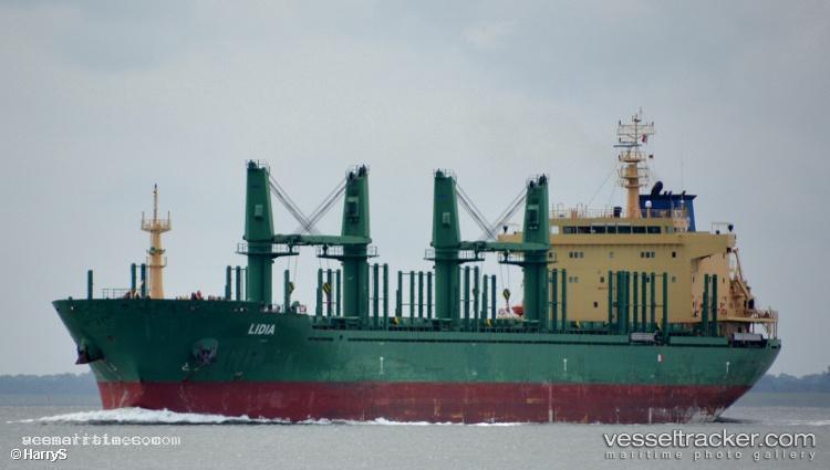 Doce - Bulk Carrier vessel registered in Panama