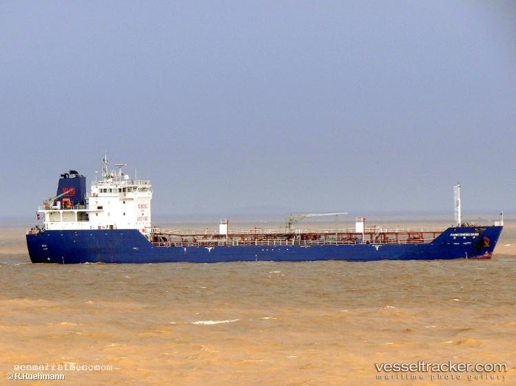 Fang-Cheng-Gang - Bitumen Tanker vessel registered in Hong Kong