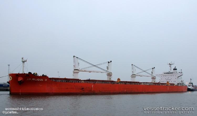 Equinox-Orenda - Bulk Carrier vessel registered in Cayman Islands