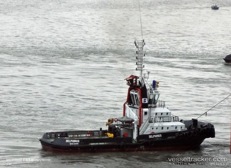 Delphinus - Tug vessel registered in Brazil