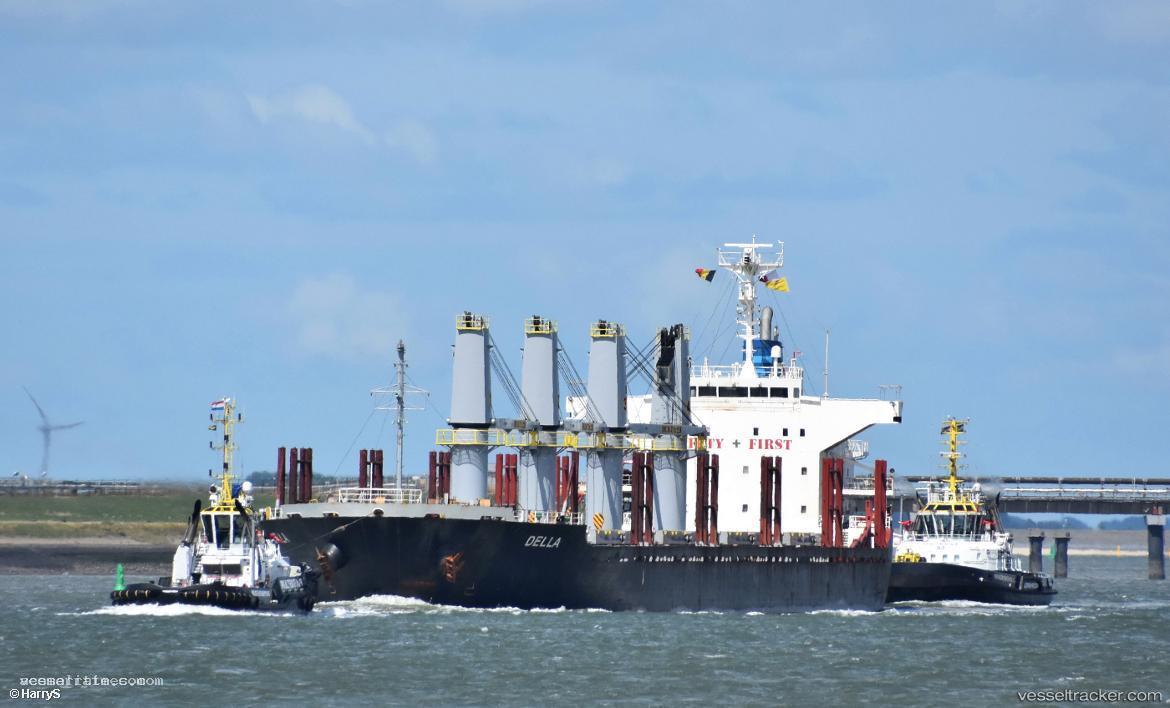 Della - Bulk Carrier vessel registered in Liberia