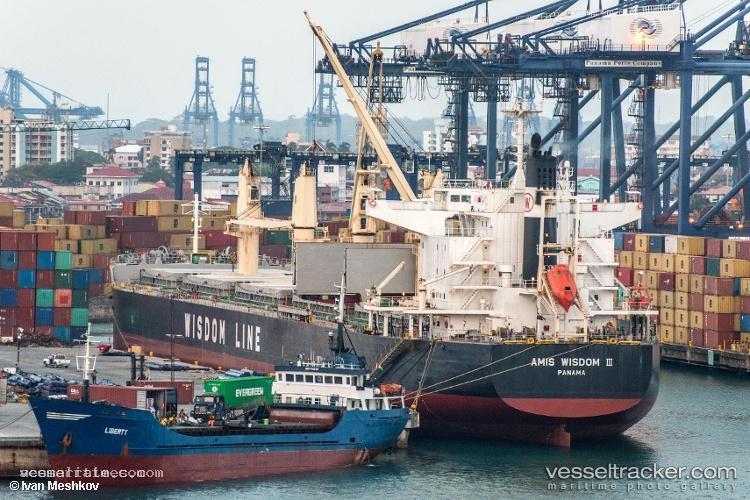 Ww-Hanna - Bulk Carrier vessel registered in Singapore