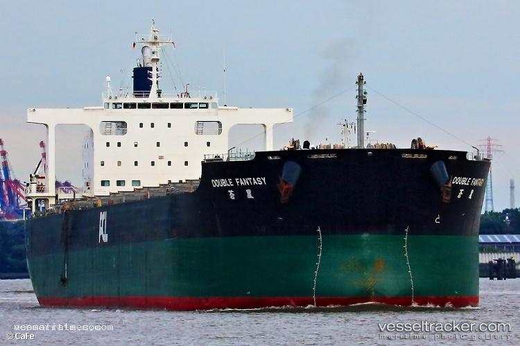 Double-Fantasy - Bulk Carrier vessel registered in Panama