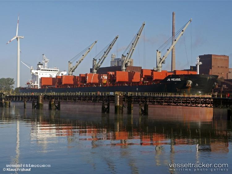 Mariman - Bulk Carrier vessel registered in Marshall Islands