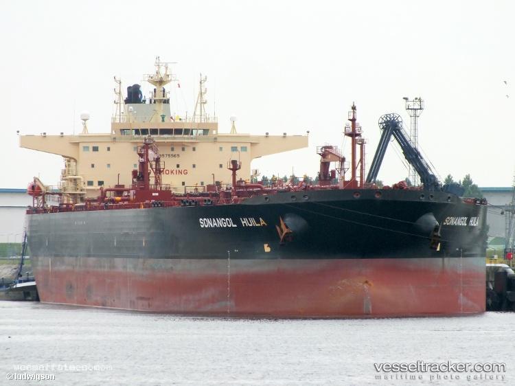 Sonangol-Huila - Crude Oil Tanker vessel registered in Bahamas
