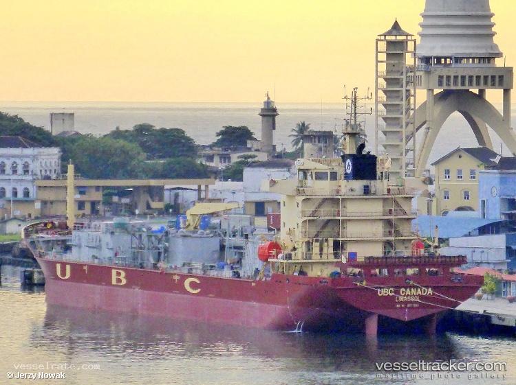 Blue-Ciment-2 - Cement Carrier vessel registered in Liberia