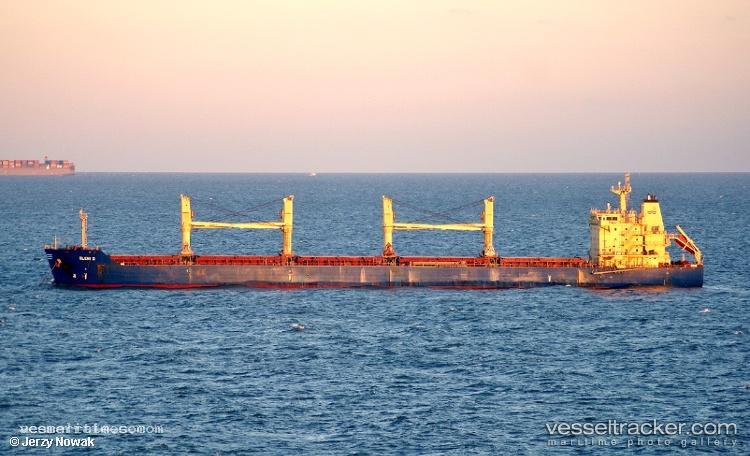 Touran - Bulk Carrier vessel registered in Panama