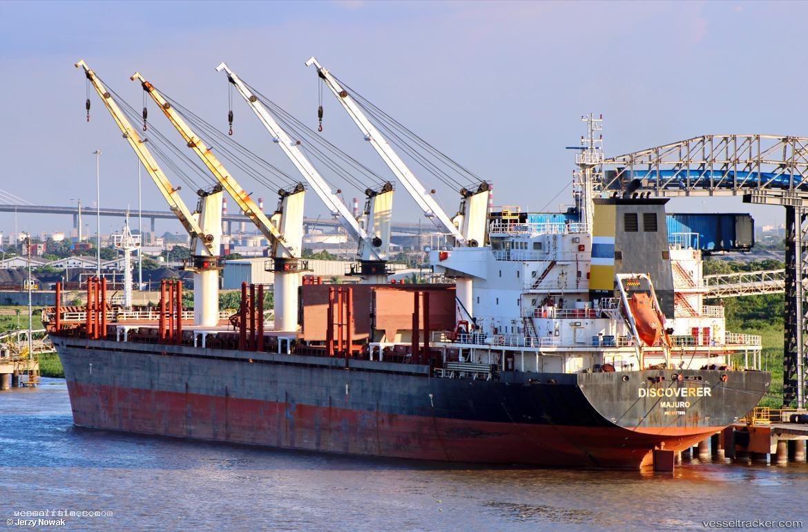 Discoverer - Bulk Carrier vessel registered in Marshall Islands