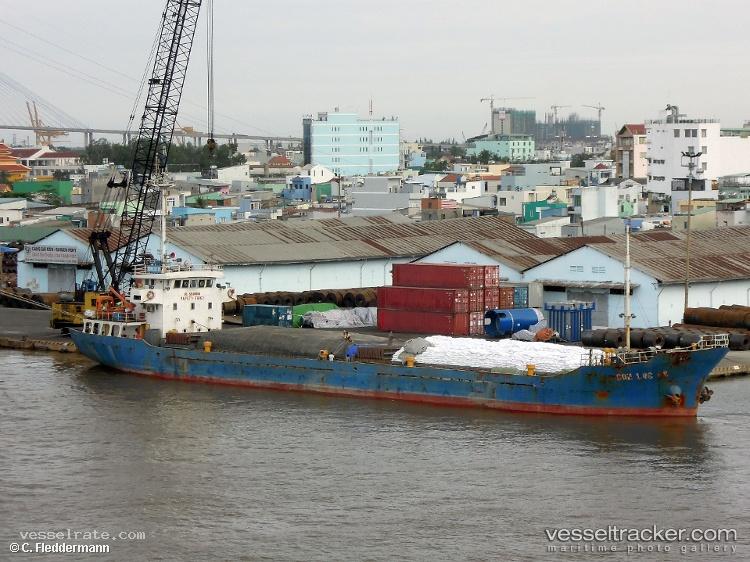Binh-Nguyen-389 - Bulk Carrier vessel registered in Vietnam