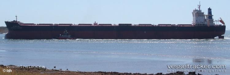 Berge-Matterhorn - Ore Carrier vessel registered in United Kingdom