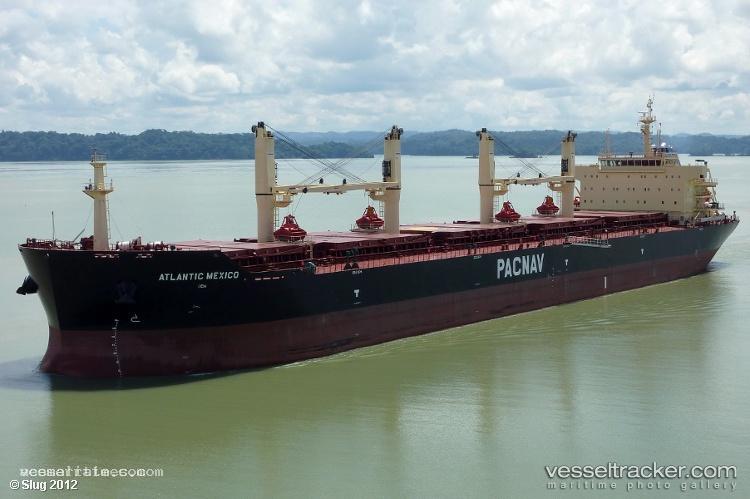 Grey-Luna - Bulk Carrier vessel registered in Liberia
