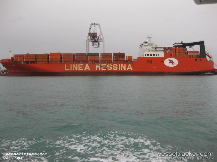 Cape-Starr - Vehicles Carrier vessel registered in United States of America