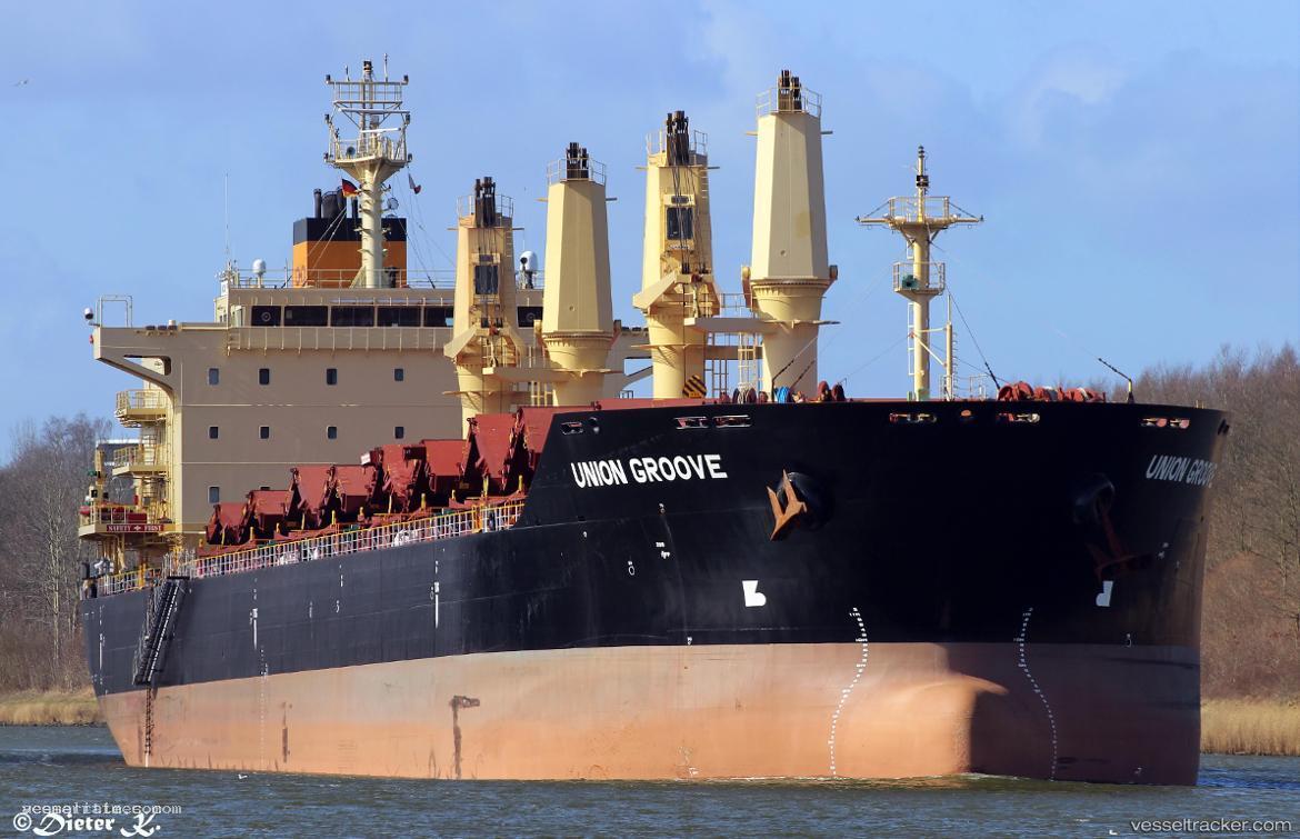 Union-Groove - Bulk Carrier vessel registered in Marshall Islands