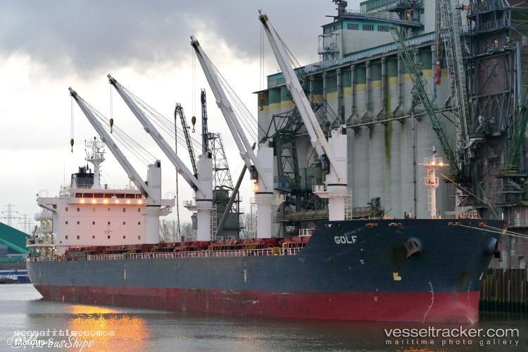 Golf - Bulk Carrier vessel registered in Marshall Islands