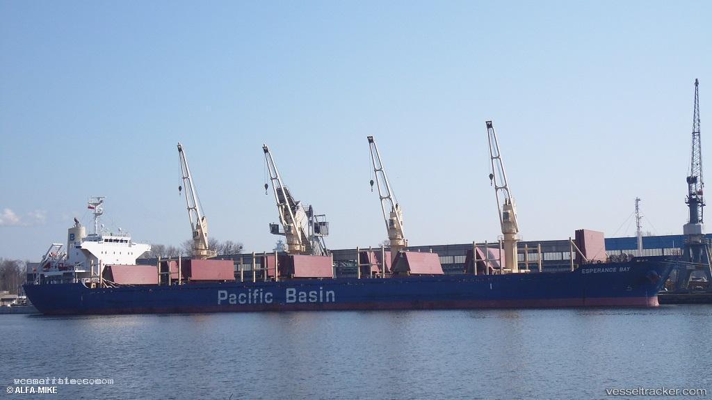 Esperance-Bay - Bulk Carrier vessel registered in Hong Kong