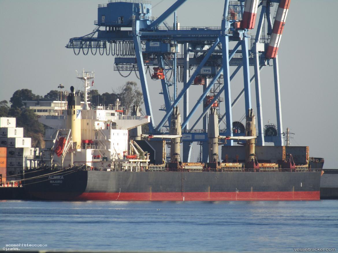 Omicron-Breeze - Bulk Carrier vessel registered in Liberia