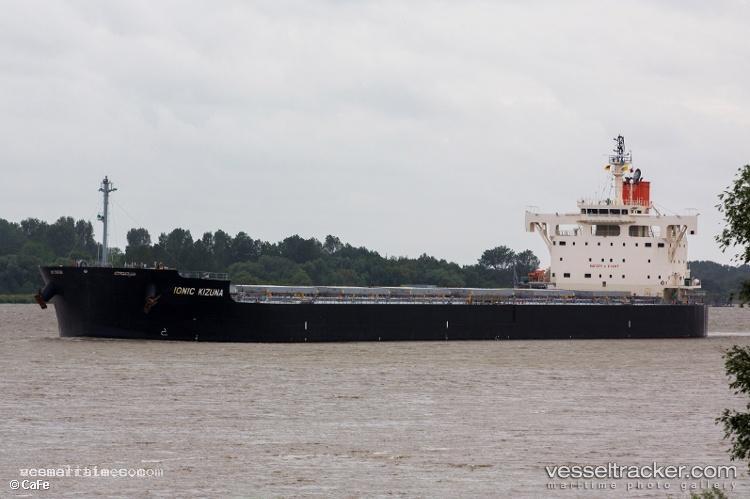 Ionic-Kizuna - Bulk Carrier vessel registered in Singapore