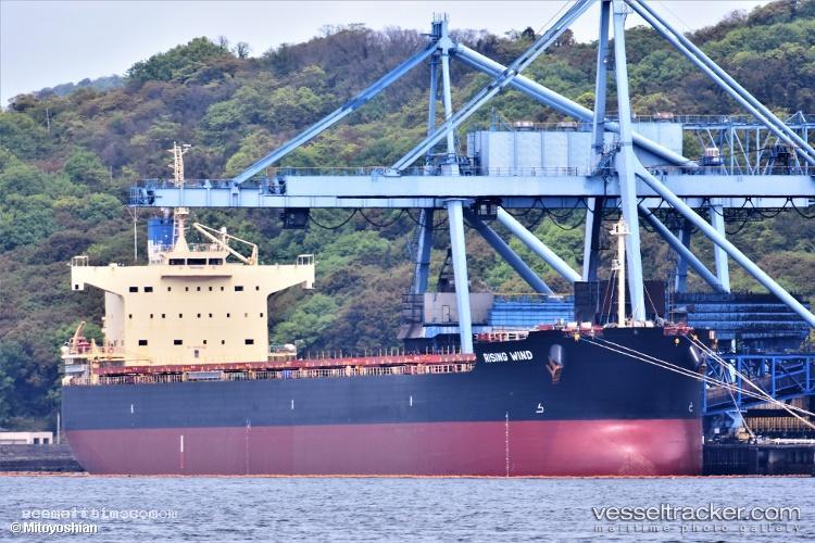 Rising-Wind - Bulk Carrier vessel registered in Panama