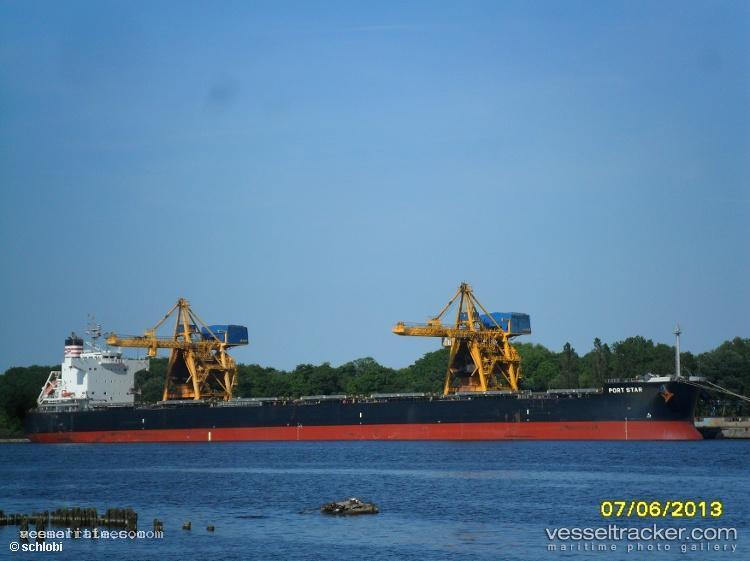 Polynesia-Queen - Bulk Carrier vessel registered in Singapore