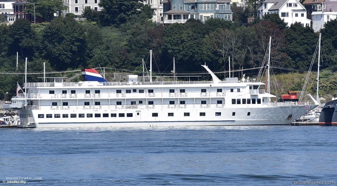 American-Independenc - Cruise Ship