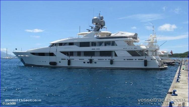 Maison-Blanche - Service Ship vessel registered in Cayman Islands