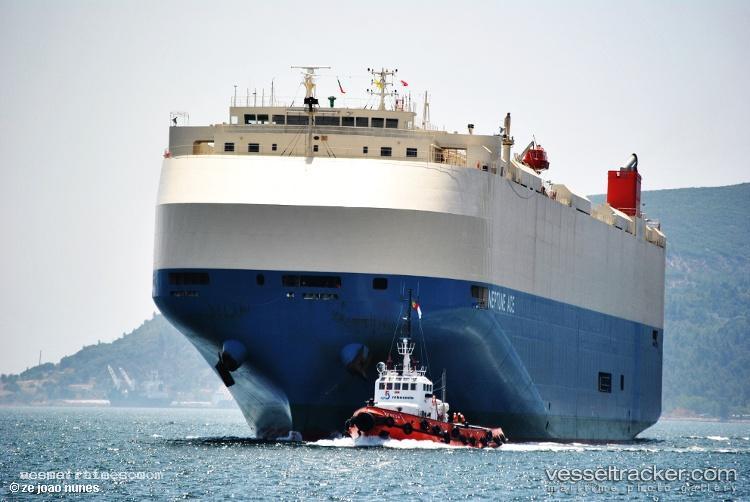 Neptune-Ace - Vehicles Carrier vessel registered in Bahamas