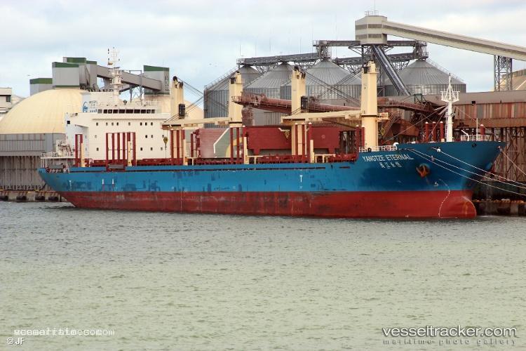 Christina - Bulk Carrier vessel registered in Marshall Islands