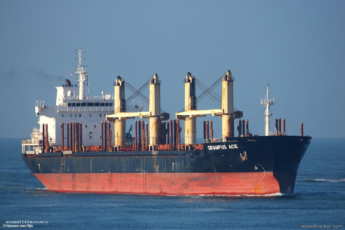 Grampus-Ace - Bulk Carrier vessel registered in Singapore