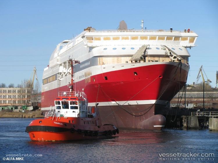 Bergensfjord - Passenger Ro Ro Cargo Ship vessel registered in Denmark