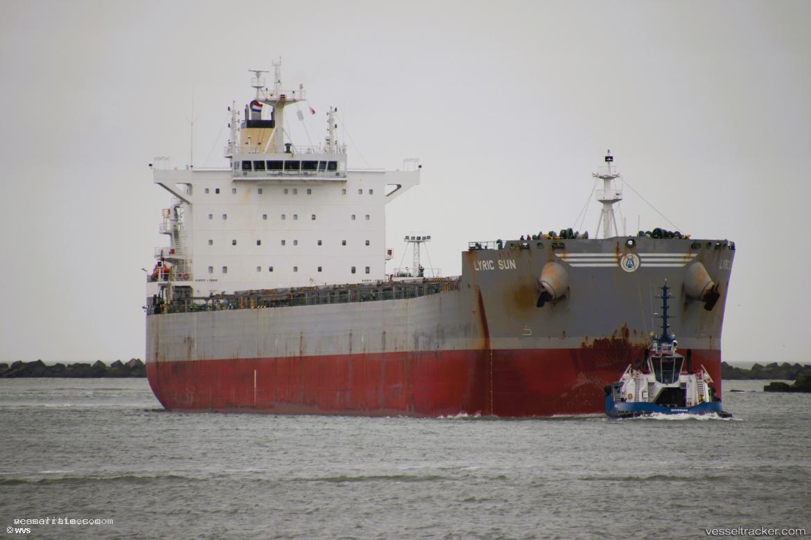 Lyric-Sun - Bulk Carrier vessel registered in Bahamas