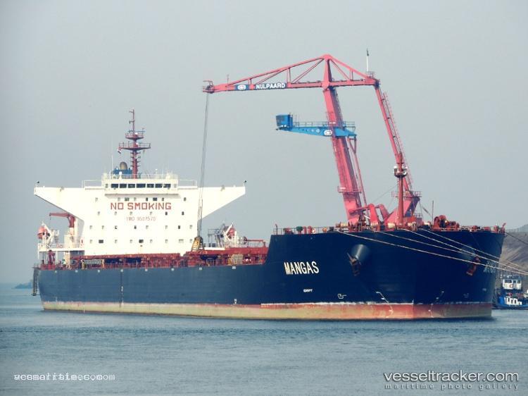Lv-Mangas - Bulk Carrier vessel registered in Panama