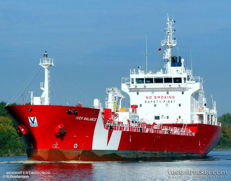 Iver-Balance - Bitumen Tanker vessel registered in Italy