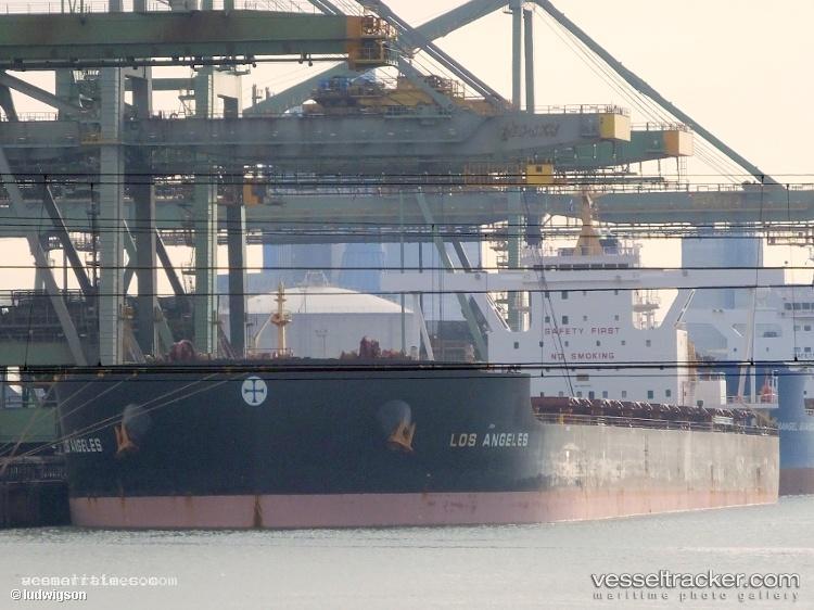 Los-Angeles - Bulk Carrier vessel registered in Marshall Islands