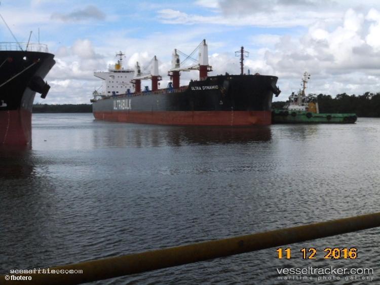 Silhouette-Island - Bulk Carrier vessel registered in Hong Kong