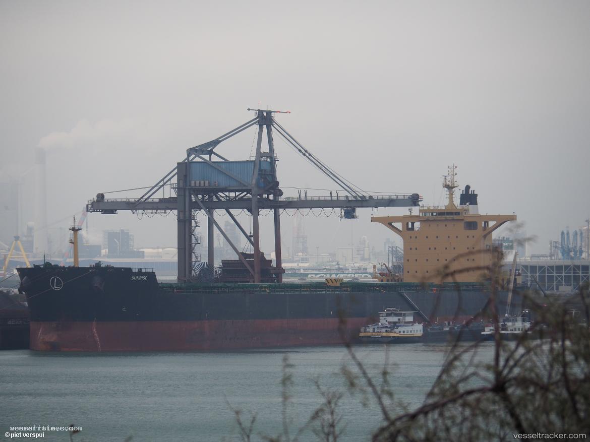 Sunrise - Bulk Carrier vessel registered in Antigua and Barbuda