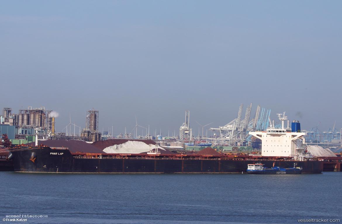 Phar-Lap - Bulk Carrier vessel registered in Panama