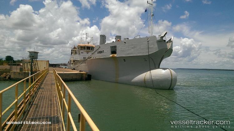 Arent - Dredger vessel registered in Mauritius