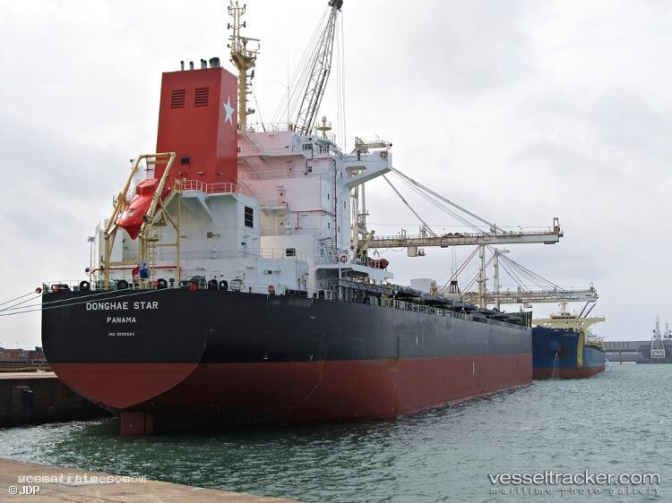 Donghae-Star - Bulk Carrier vessel registered in Panama