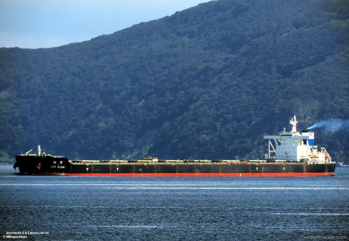 Cape-Globe - Bulk Carrier vessel registered in Singapore