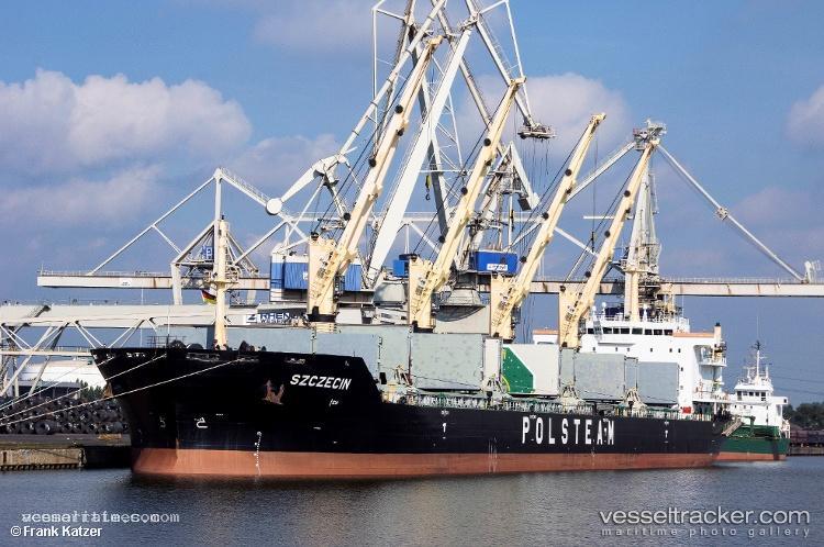 Szczecin - Bulk Carrier vessel registered in Bahamas