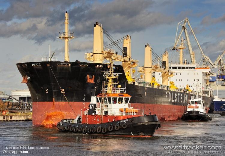 Gdynia - Bulk Carrier vessel registered in Bahamas