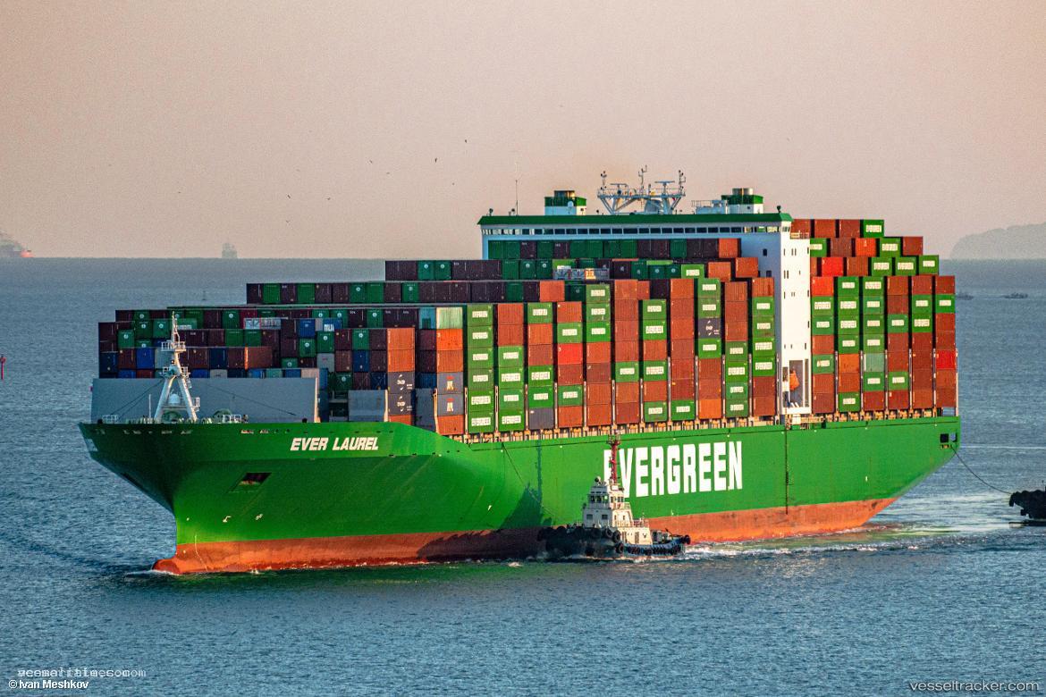Ever-Laurel - Container Ship vessel registered in Singapore