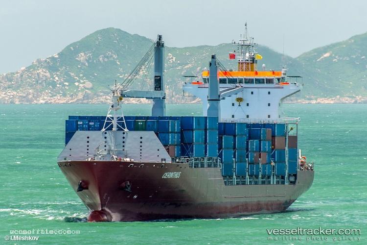 Xh-Dolphin - Container Ship vessel registered in Liberia