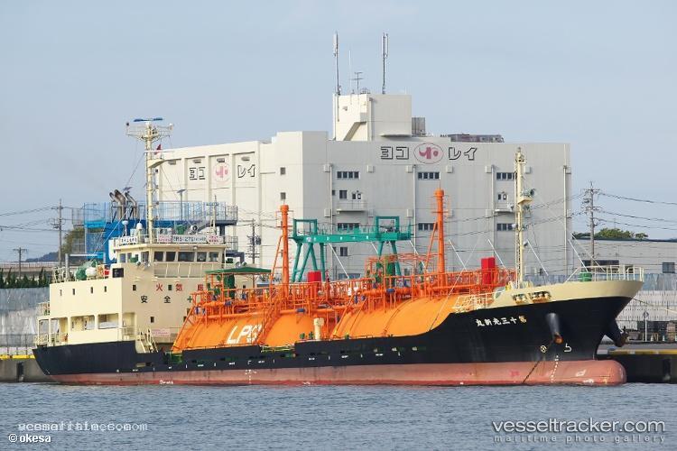 Koshinmaru-No.13 - Lpg Tanker vessel registered in Japan